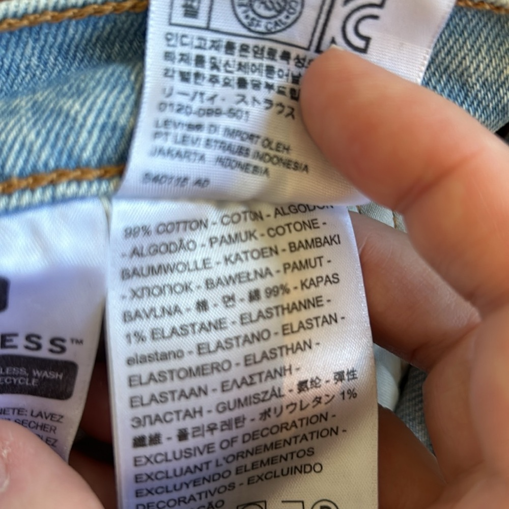 Levi’s 501 skinny with distressing - Picture 4 of 7